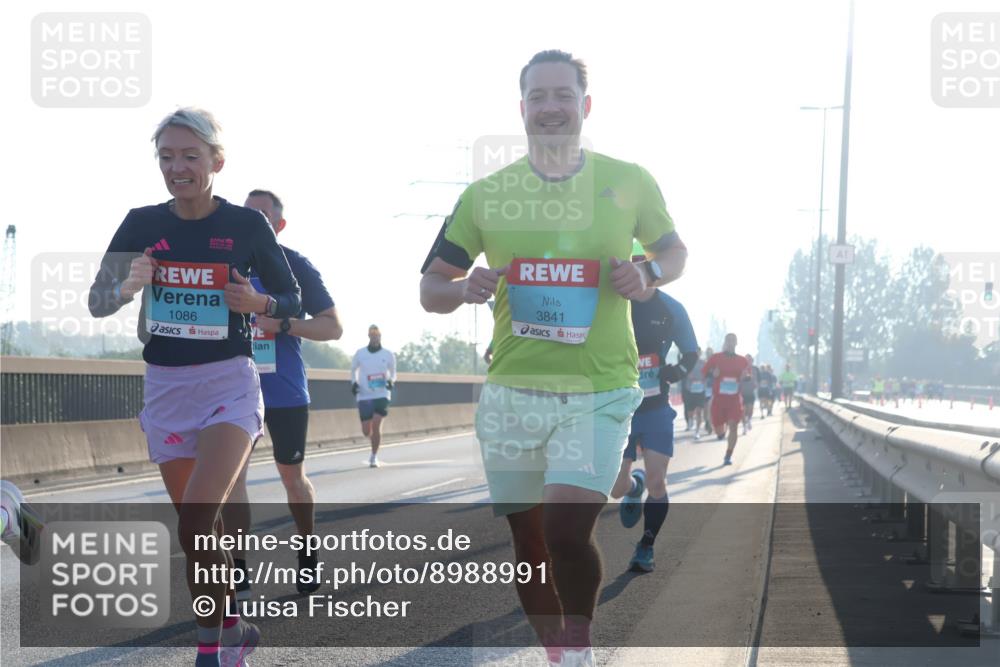 03.10.2025 - Köhlbrandbrückenlauf Luisa Fischer http://msf.ph/oto/8988991 03.10.2025 10:12:11 Position 3 1086, 3841, 1 meine-sportfotos.de