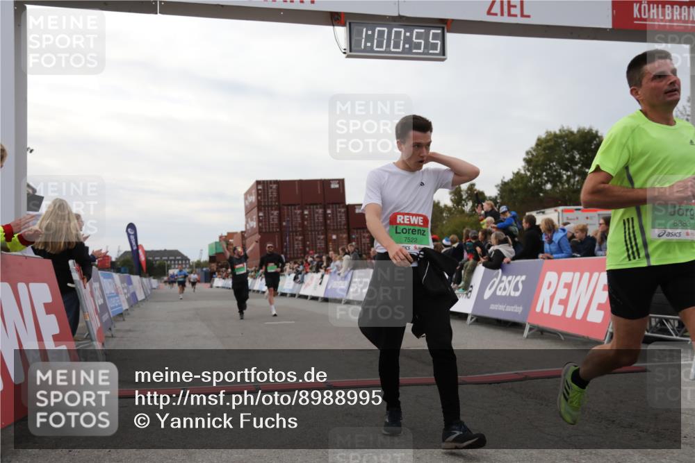 03.10.2025 - Köhlbrandbrückenlauf Yannick Fuchs http://msf.ph/oto/8988995 03.10.2025 16:00:53 Ziel 7223, 7294, 7522, 8676, 8883, 8940, 9736 meine-sportfotos.de