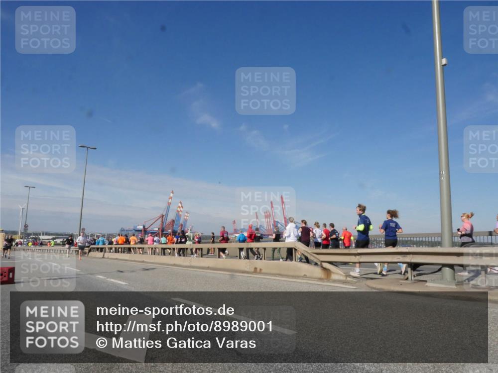 03.10.2025 - Köhlbrandbrückenlauf Matties Gatica Varas http://msf.ph/oto/8989001 03.10.2025 12:35:50 Position 2 118 meine-sportfotos.de