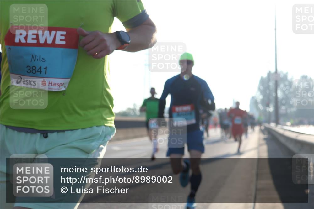 03.10.2025 - Köhlbrandbrückenlauf Luisa Fischer http://msf.ph/oto/8989002 03.10.2025 10:12:12 Position 3 3841 meine-sportfotos.de