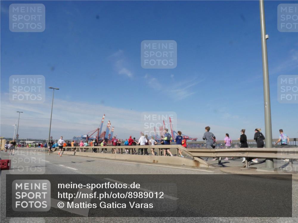 03.10.2025 - Köhlbrandbrückenlauf Matties Gatica Varas http://msf.ph/oto/8989012 03.10.2025 12:35:51 Position 2  meine-sportfotos.de