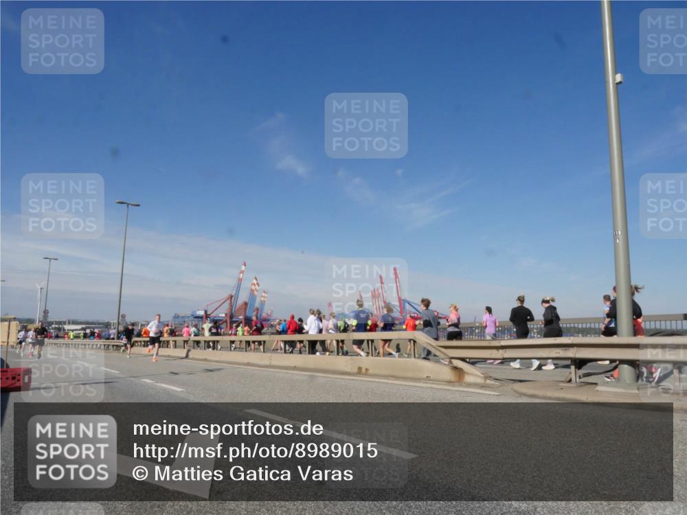 03.10.2025 - Köhlbrandbrückenlauf Matties Gatica Varas http://msf.ph/oto/8989015 03.10.2025 12:35:52 Position 2 118 meine-sportfotos.de
