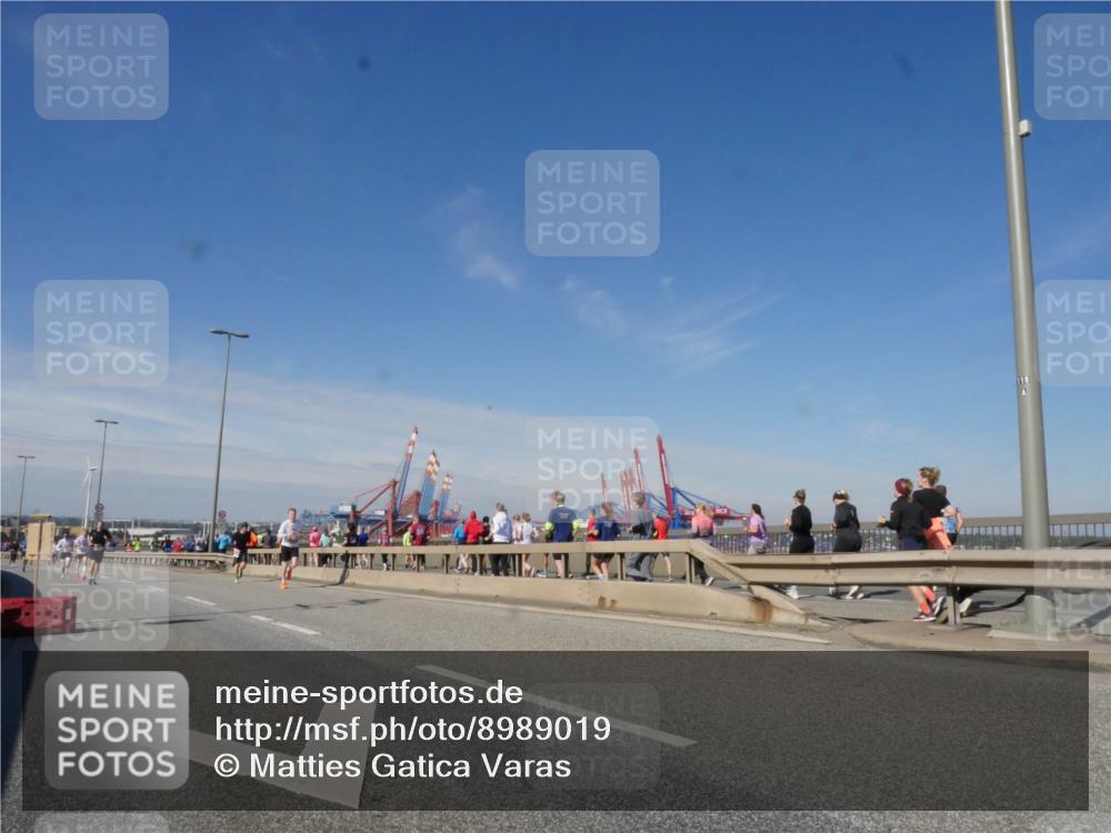 03.10.2025 - Köhlbrandbrückenlauf Matties Gatica Varas http://msf.ph/oto/8989019 03.10.2025 12:35:52 Position 2  meine-sportfotos.de