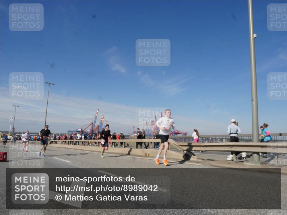 03.10.2025 - Köhlbrandbrückenlauf Matties Gatica Varas http://msf.ph/oto/8989042 03.10.2025 12:35:56 Position 2 486, 5 meine-sportfotos.de