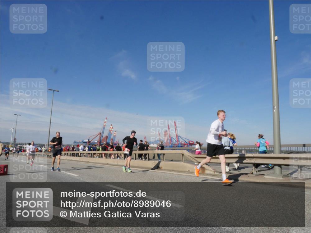 03.10.2025 - Köhlbrandbrückenlauf Matties Gatica Varas http://msf.ph/oto/8989046 03.10.2025 12:35:57 Position 2 118 meine-sportfotos.de