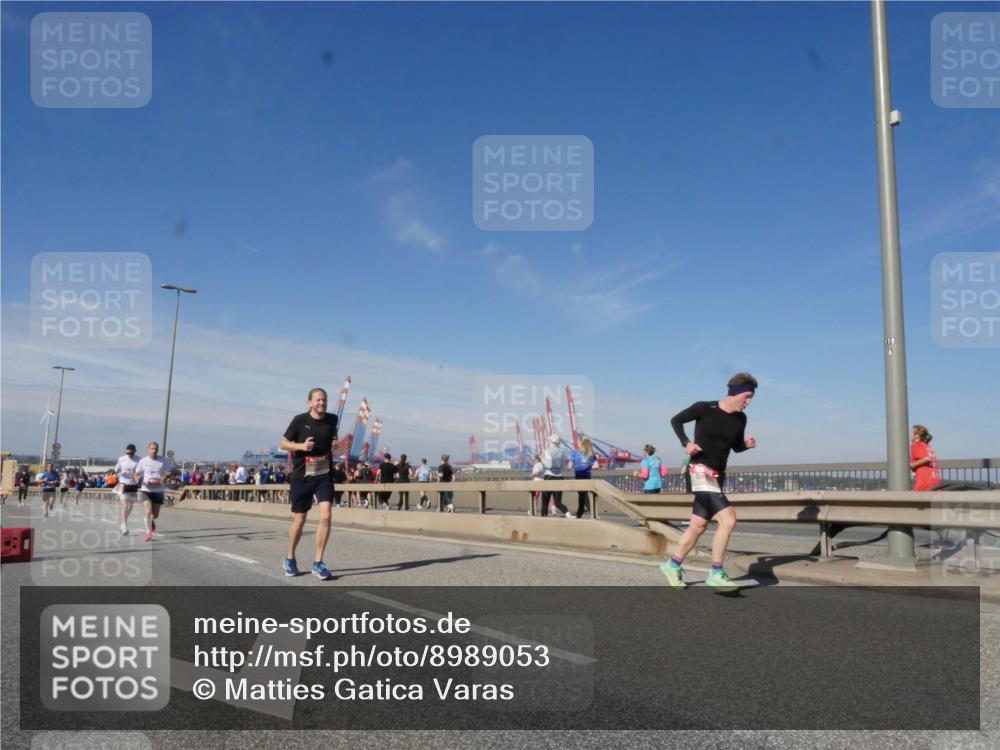 03.10.2025 - Köhlbrandbrückenlauf Matties Gatica Varas http://msf.ph/oto/8989053 03.10.2025 12:35:58 Position 2  meine-sportfotos.de