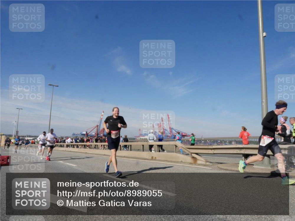 03.10.2025 - Köhlbrandbrückenlauf Matties Gatica Varas http://msf.ph/oto/8989055 03.10.2025 12:35:59 Position 2  meine-sportfotos.de