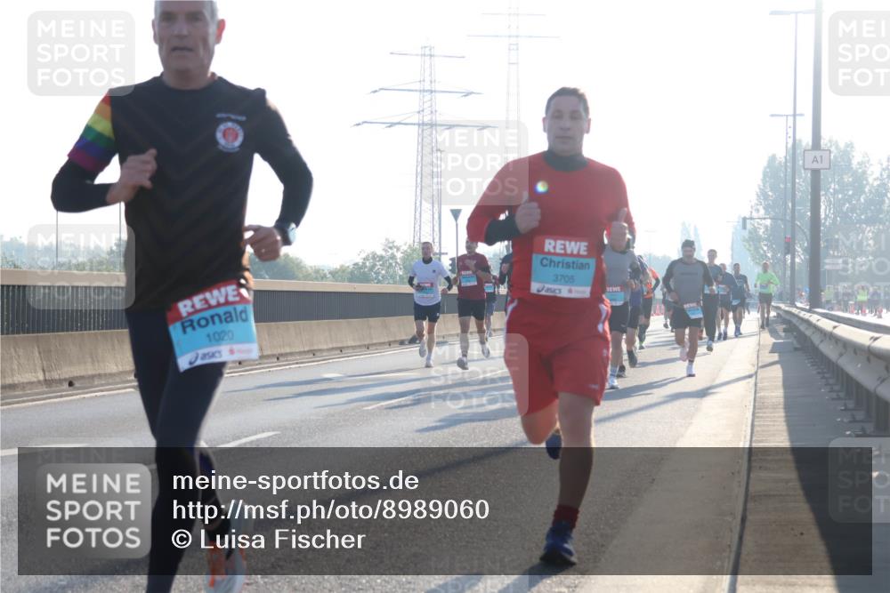 03.10.2025 - Köhlbrandbrückenlauf Luisa Fischer http://msf.ph/oto/8989060 03.10.2025 10:12:15 Position 3 1020, 3705, 1 meine-sportfotos.de