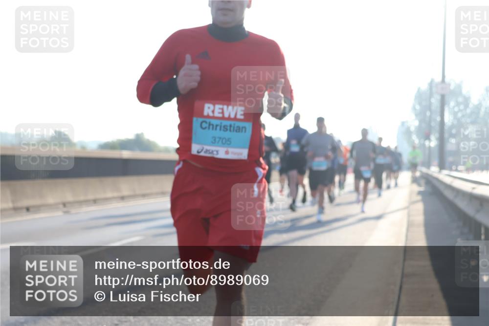 03.10.2025 - Köhlbrandbrückenlauf Luisa Fischer http://msf.ph/oto/8989069 03.10.2025 10:12:16 Position 3 3705, 4 meine-sportfotos.de