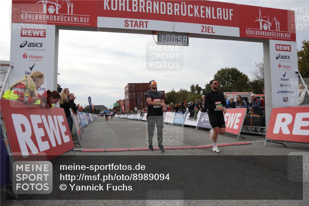 03.10.2025 - Köhlbrandbrückenlauf Yannick Fuchs http://msf.ph/oto/8989094 03.10.2025 16:00:56 Ziel 7294, 7396, 8676, 8883, 9736 meine-sportfotos.de