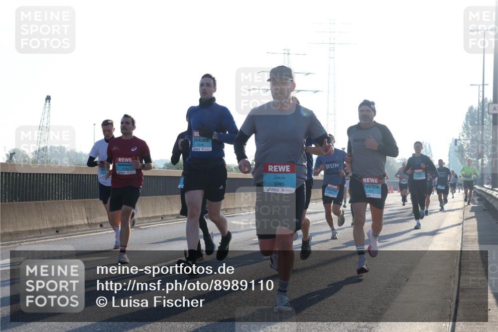 03.10.2025 - Köhlbrandbrückenlauf Luisa Fischer http://msf.ph/oto/8989110 03.10.2025 10:12:18 Position 3 2792, 1016, 3785, 1037 meine-sportfotos.de