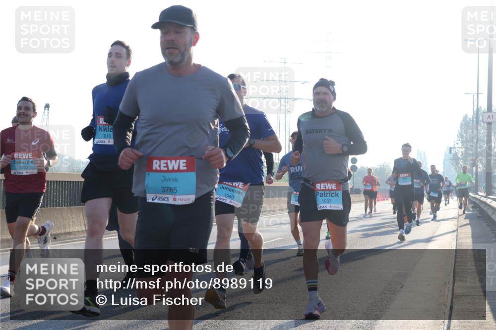 03.10.2025 - Köhlbrandbrückenlauf Luisa Fischer http://msf.ph/oto/8989119 03.10.2025 10:12:19 Position 3 2792, 1016, 3785, 1040, 1037, 1 meine-sportfotos.de