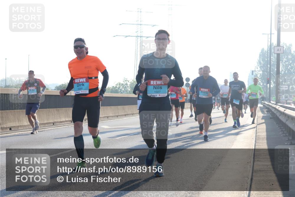 03.10.2025 - Köhlbrandbrückenlauf Luisa Fischer http://msf.ph/oto/8989156 03.10.2025 10:12:22 Position 3 3266, 1027, 1 meine-sportfotos.de