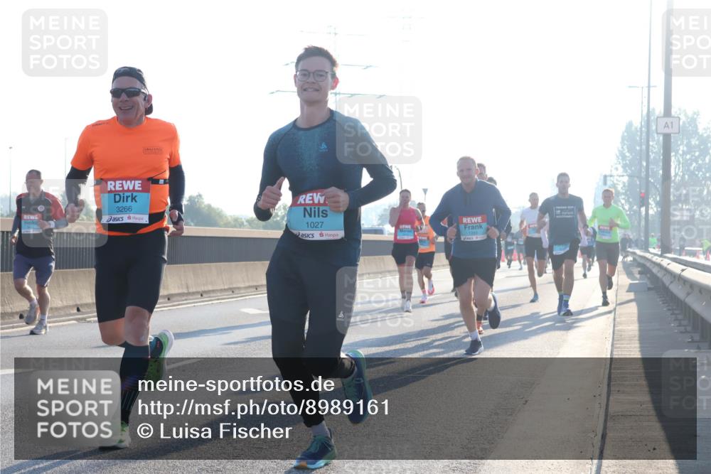 03.10.2025 - Köhlbrandbrückenlauf Luisa Fischer http://msf.ph/oto/8989161 03.10.2025 10:12:22 Position 3 3266, 1027, 1265, 1 meine-sportfotos.de