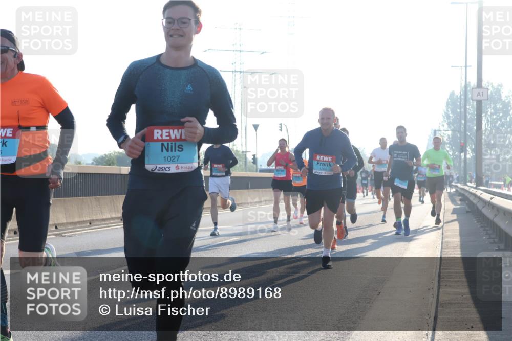 03.10.2025 - Köhlbrandbrückenlauf Luisa Fischer http://msf.ph/oto/8989168 03.10.2025 10:12:22 Position 3 5, 1027, 1265, 1 meine-sportfotos.de