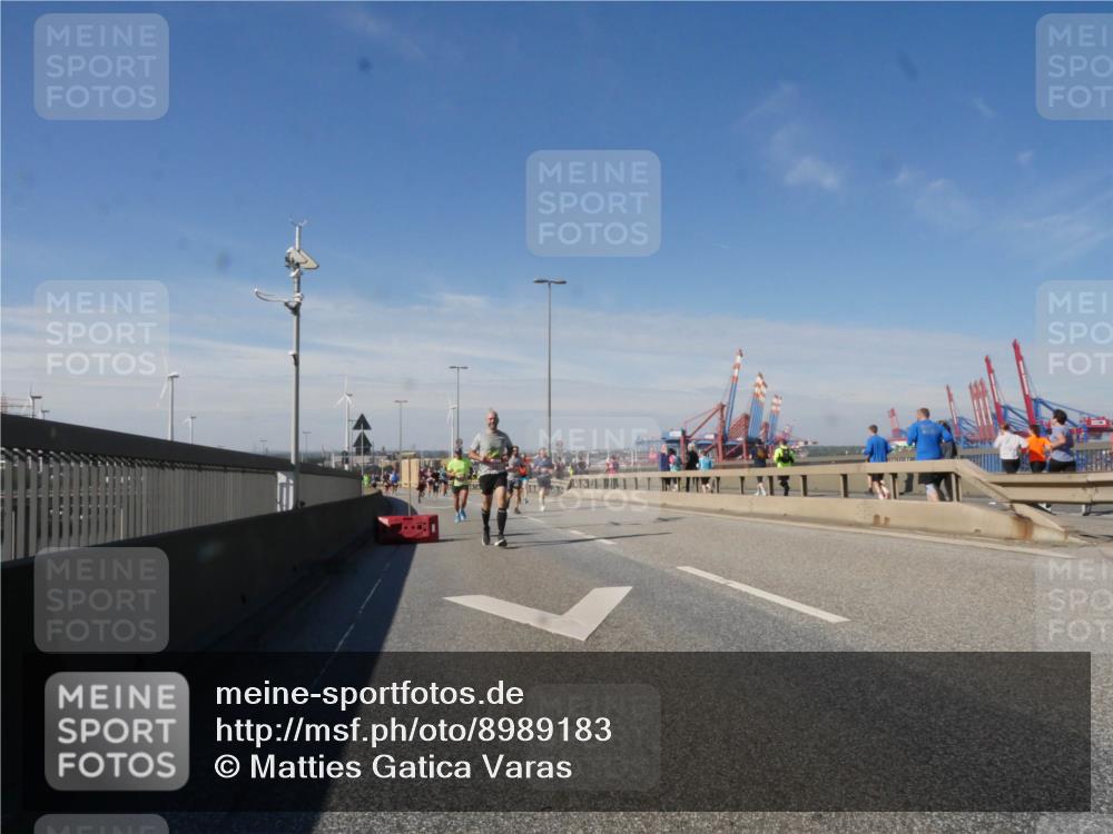 03.10.2025 - Köhlbrandbrückenlauf Matties Gatica Varas http://msf.ph/oto/8989183 03.10.2025 12:36:27 Position 2  meine-sportfotos.de