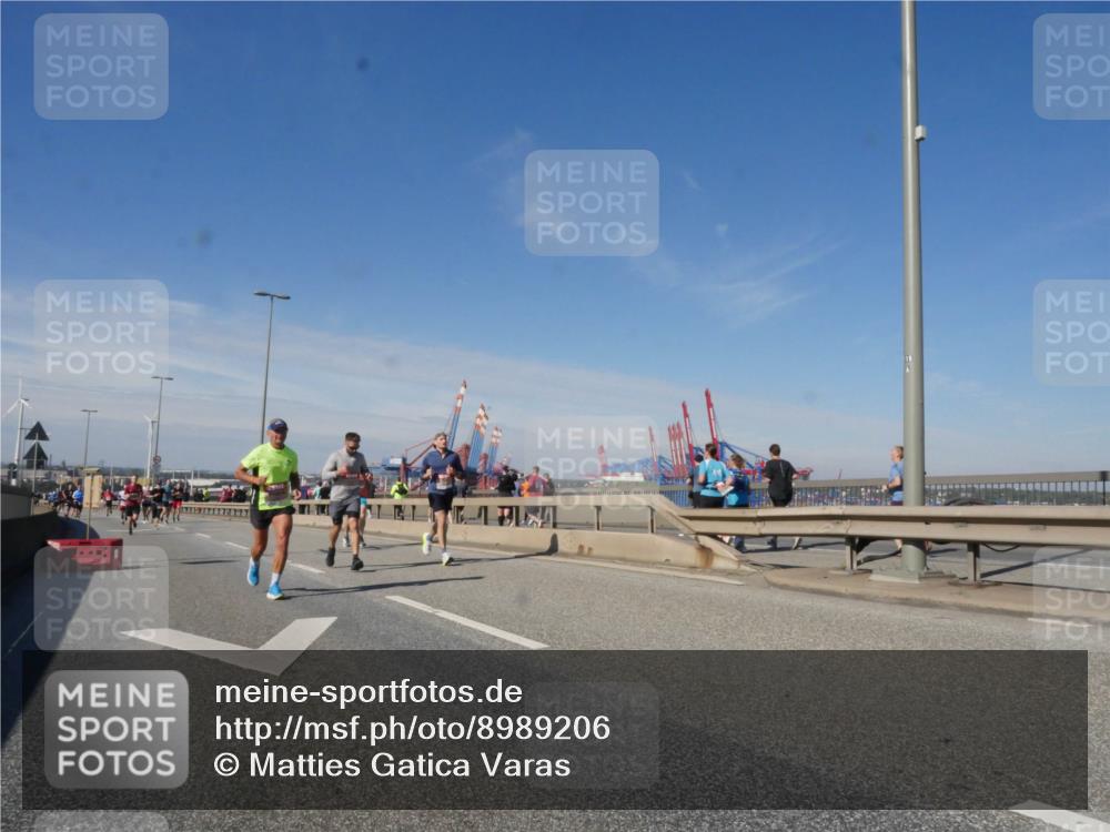 03.10.2025 - Köhlbrandbrückenlauf Matties Gatica Varas http://msf.ph/oto/8989206 03.10.2025 12:36:31 Position 2 78177 meine-sportfotos.de