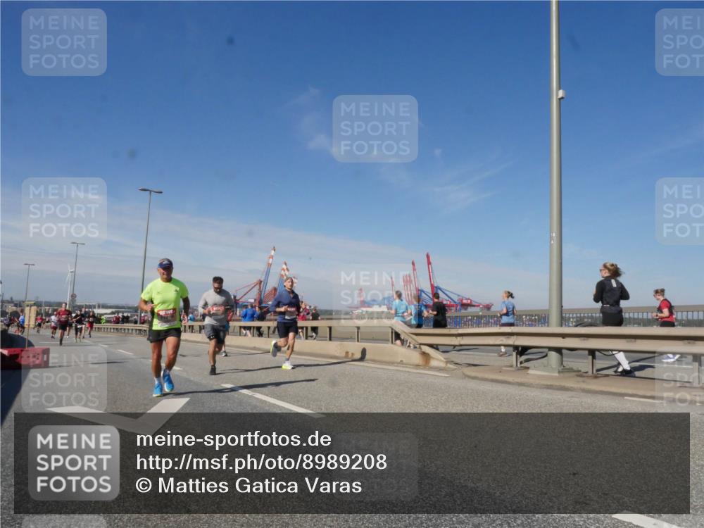 03.10.2025 - Köhlbrandbrückenlauf Matties Gatica Varas http://msf.ph/oto/8989208 03.10.2025 12:36:31 Position 2  meine-sportfotos.de
