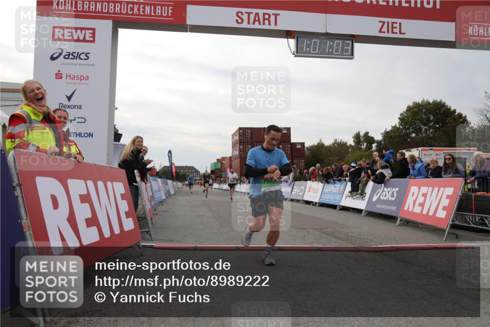 03.10.2025 - Köhlbrandbrückenlauf Yannick Fuchs http://msf.ph/oto/8989222 03.10.2025 16:01:01 Ziel 7294, 7396, 7398, 8855 meine-sportfotos.de