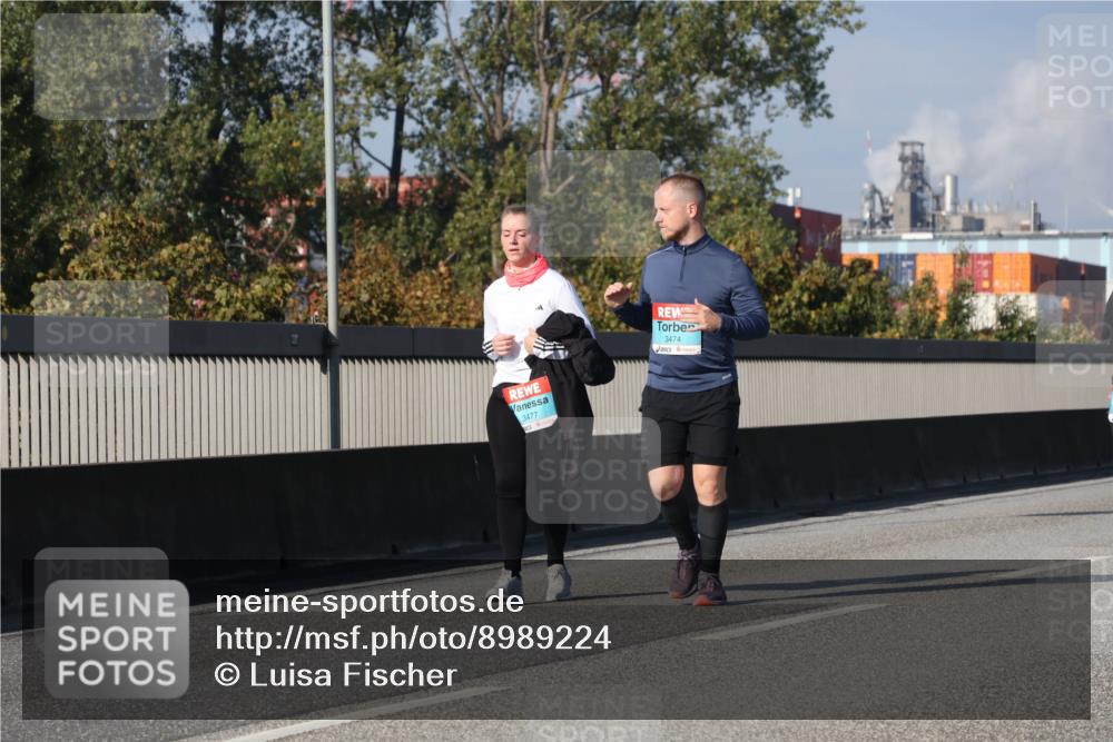 03.10.2025 - Köhlbrandbrückenlauf Luisa Fischer http://msf.ph/oto/8989224 03.10.2025 11:27:17 Position 3 3477, 3474 meine-sportfotos.de