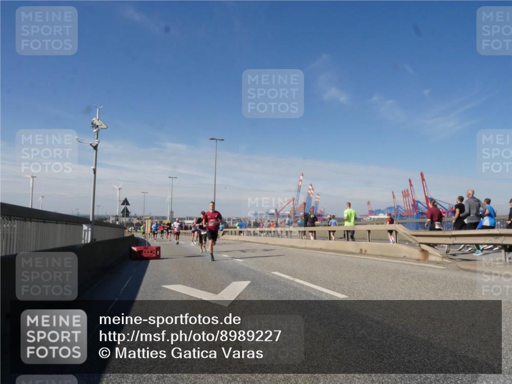 03.10.2025 - Köhlbrandbrückenlauf Matties Gatica Varas http://msf.ph/oto/8989227 03.10.2025 12:36:36 Position 2  meine-sportfotos.de