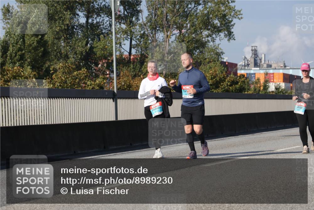 03.10.2025 - Köhlbrandbrückenlauf Luisa Fischer http://msf.ph/oto/8989230 03.10.2025 11:27:18 Position 3 3477, 3474, 2367 meine-sportfotos.de