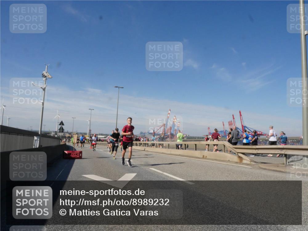 03.10.2025 - Köhlbrandbrückenlauf Matties Gatica Varas http://msf.ph/oto/8989232 03.10.2025 12:36:37 Position 2  meine-sportfotos.de
