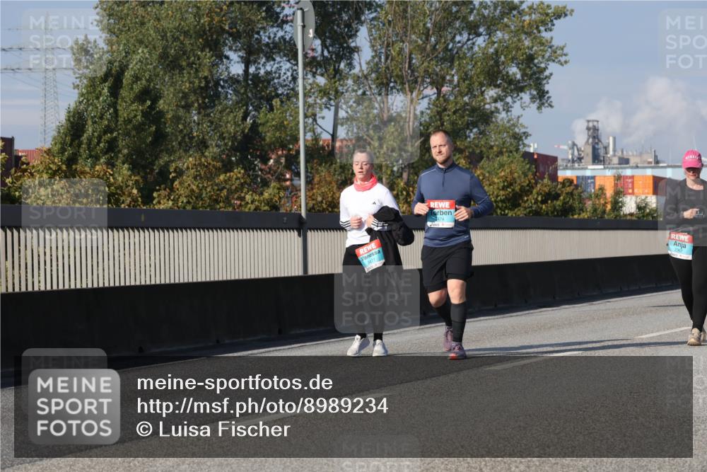 03.10.2025 - Köhlbrandbrückenlauf Luisa Fischer http://msf.ph/oto/8989234 03.10.2025 11:27:18 Position 3 3477, 3474, 2367 meine-sportfotos.de