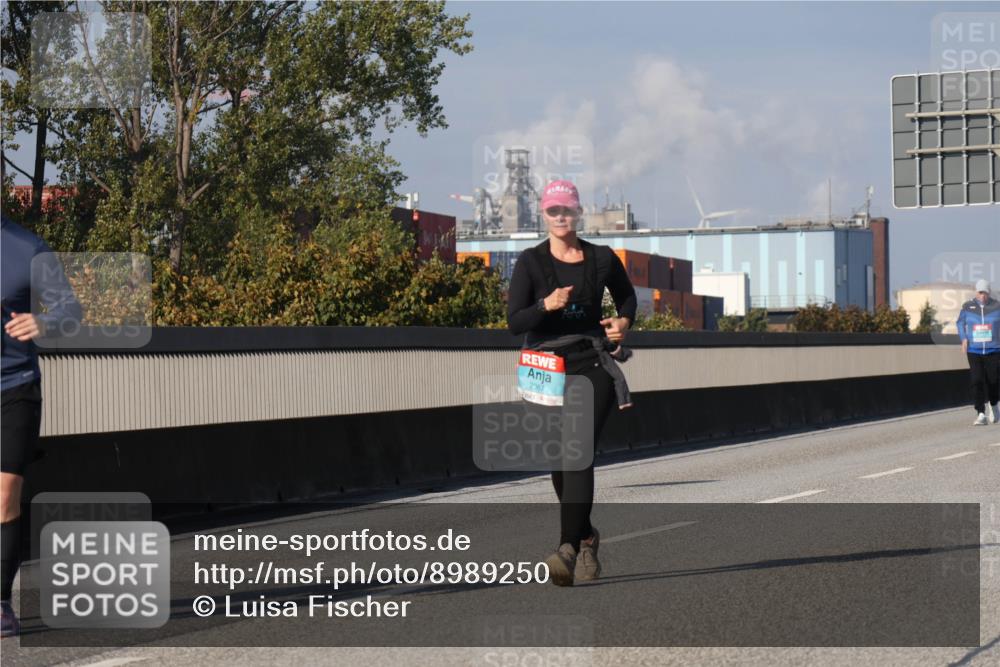 03.10.2025 - Köhlbrandbrückenlauf Luisa Fischer http://msf.ph/oto/8989250 03.10.2025 11:27:20 Position 3 2367 meine-sportfotos.de