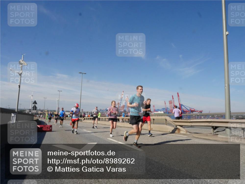 03.10.2025 - Köhlbrandbrückenlauf Matties Gatica Varas http://msf.ph/oto/8989262 03.10.2025 12:36:41 Position 2  meine-sportfotos.de