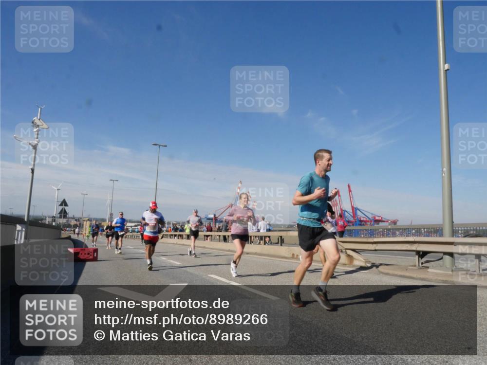 03.10.2025 - Köhlbrandbrückenlauf Matties Gatica Varas http://msf.ph/oto/8989266 03.10.2025 12:36:41 Position 2  meine-sportfotos.de
