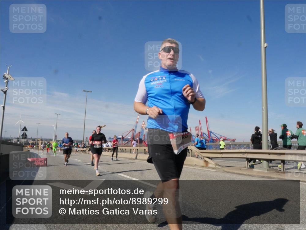 03.10.2025 - Köhlbrandbrückenlauf Matties Gatica Varas http://msf.ph/oto/8989299 03.10.2025 12:36:46 Position 2 6142 meine-sportfotos.de