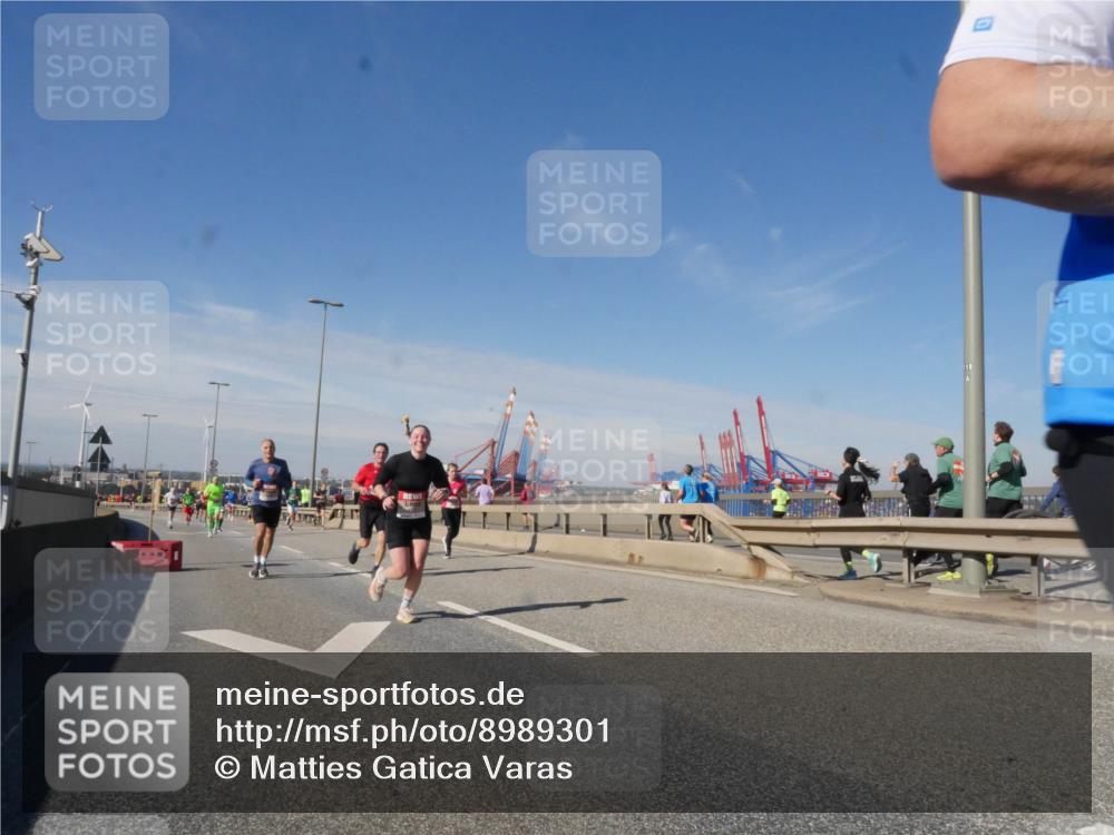 03.10.2025 - Köhlbrandbrückenlauf Matties Gatica Varas http://msf.ph/oto/8989301 03.10.2025 12:36:47 Position 2  meine-sportfotos.de