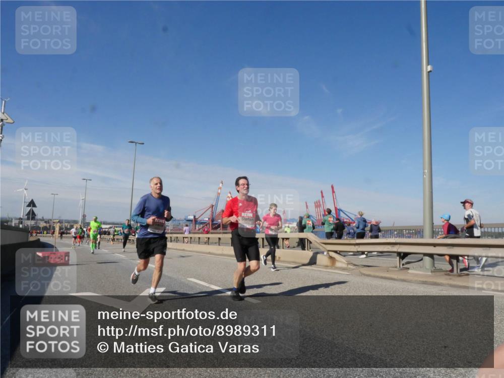 03.10.2025 - Köhlbrandbrückenlauf Matties Gatica Varas http://msf.ph/oto/8989311 03.10.2025 12:36:49 Position 2  meine-sportfotos.de
