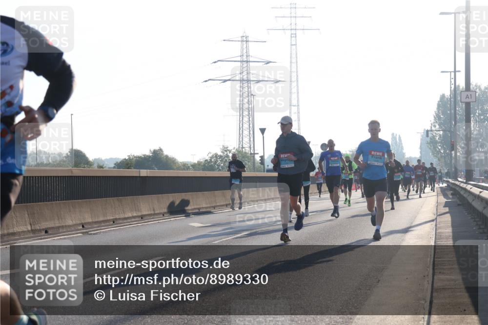 03.10.2025 - Köhlbrandbrückenlauf Luisa Fischer http://msf.ph/oto/8989330 03.10.2025 10:12:34 Position 3  meine-sportfotos.de