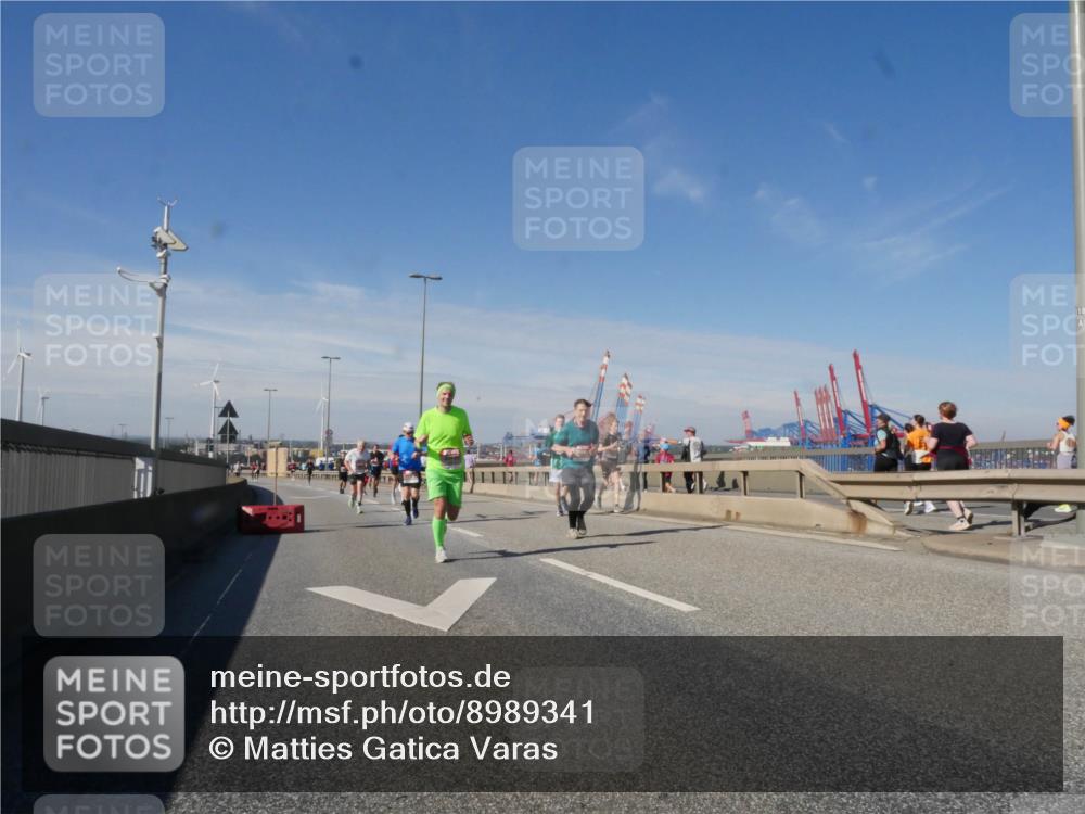 03.10.2025 - Köhlbrandbrückenlauf Matties Gatica Varas http://msf.ph/oto/8989341 03.10.2025 12:36:52 Position 2 1 meine-sportfotos.de