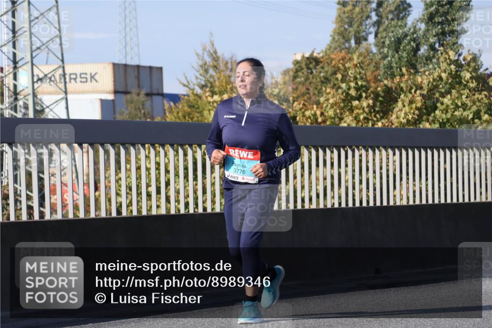 03.10.2025 - Köhlbrandbrückenlauf Luisa Fischer http://msf.ph/oto/8989346 03.10.2025 11:28:47 Position 3 3776 meine-sportfotos.de