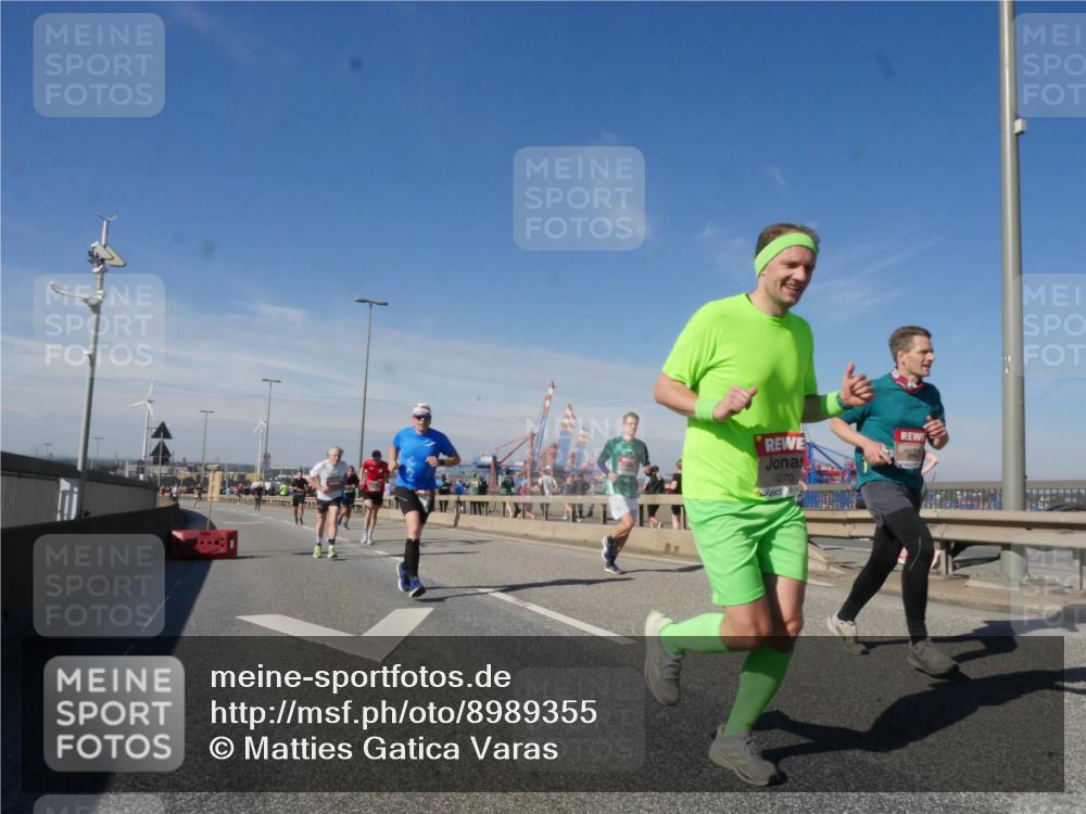 03.10.2025 - Köhlbrandbrückenlauf Matties Gatica Varas http://msf.ph/oto/8989355 03.10.2025 12:36:54 Position 2 4270 meine-sportfotos.de