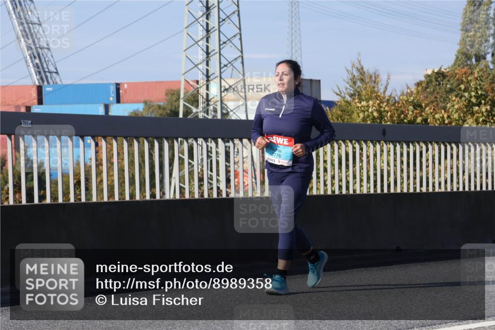 03.10.2025 - Köhlbrandbrückenlauf Luisa Fischer http://msf.ph/oto/8989358 03.10.2025 11:28:48 Position 3 780, 3776 meine-sportfotos.de