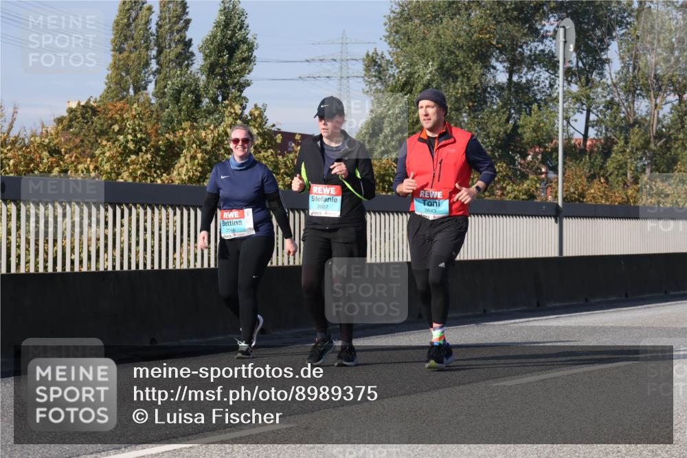 03.10.2025 - Köhlbrandbrückenlauf Luisa Fischer http://msf.ph/oto/8989375 03.10.2025 11:28:59 Position 3 2607, 2643, 2546 meine-sportfotos.de