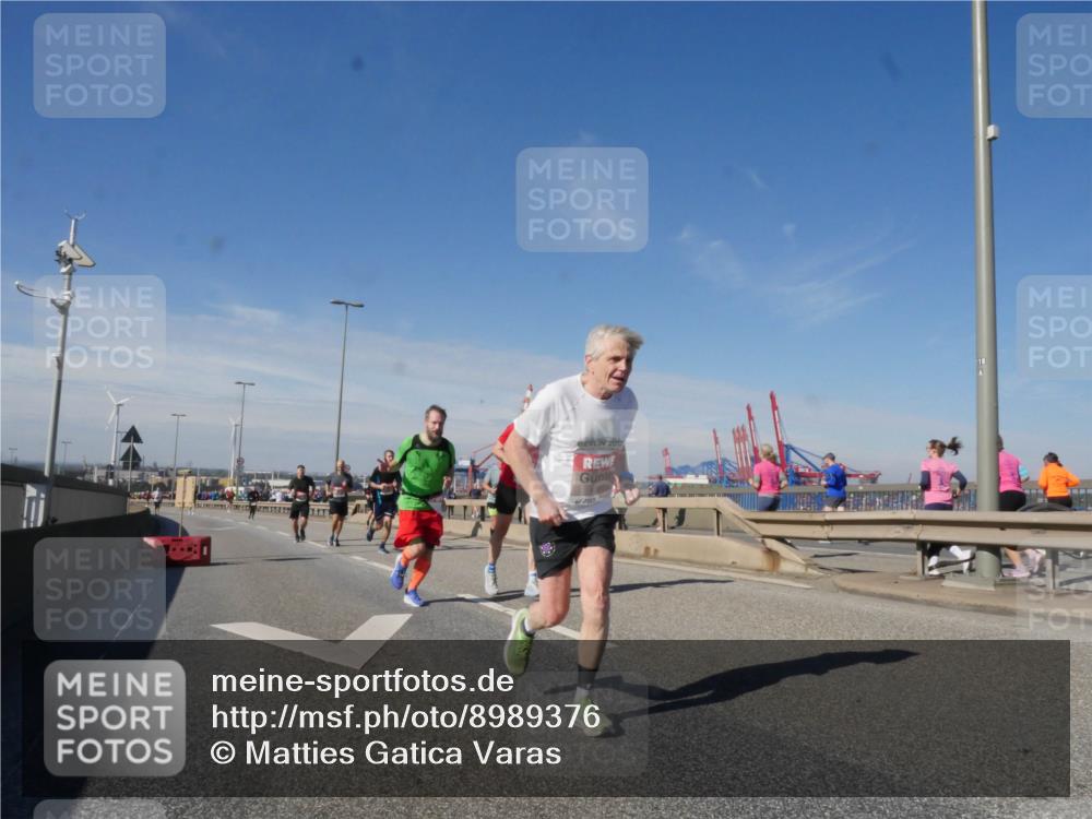 03.10.2025 - Köhlbrandbrückenlauf Matties Gatica Varas http://msf.ph/oto/8989376 03.10.2025 12:36:57 Position 2 2012 meine-sportfotos.de