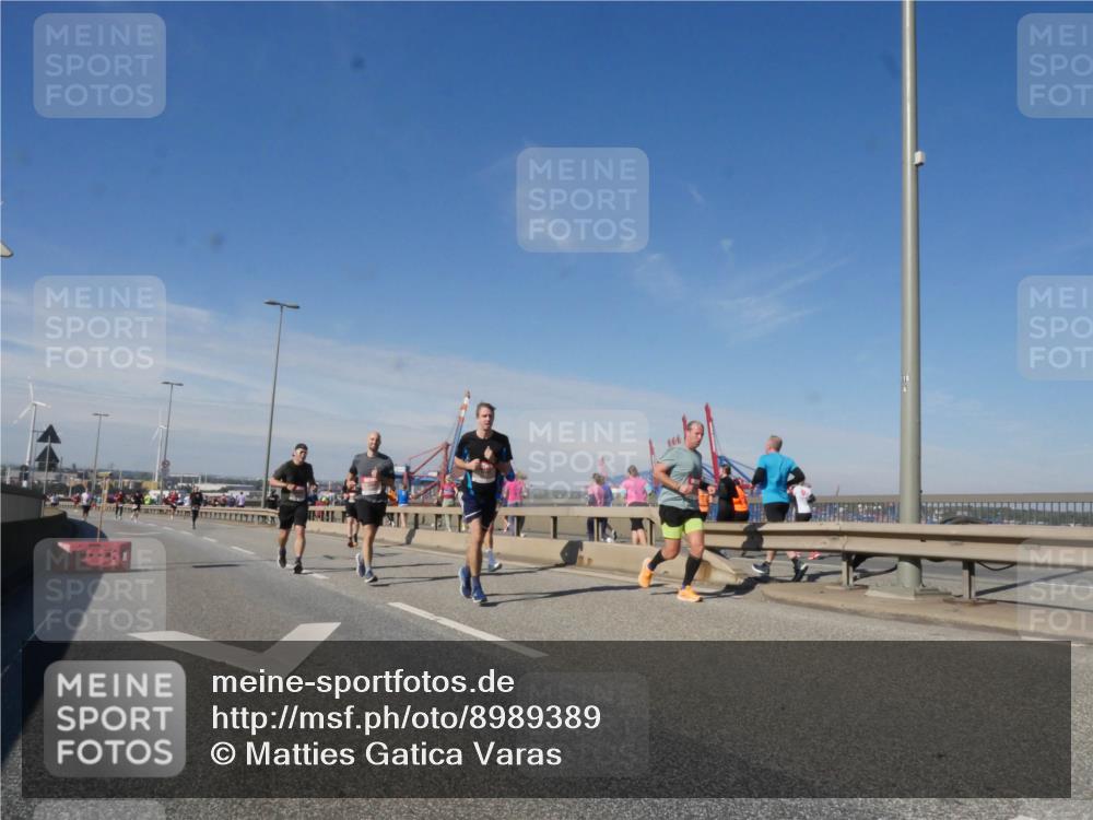 03.10.2025 - Köhlbrandbrückenlauf Matties Gatica Varas http://msf.ph/oto/8989389 03.10.2025 12:37:00 Position 2  meine-sportfotos.de