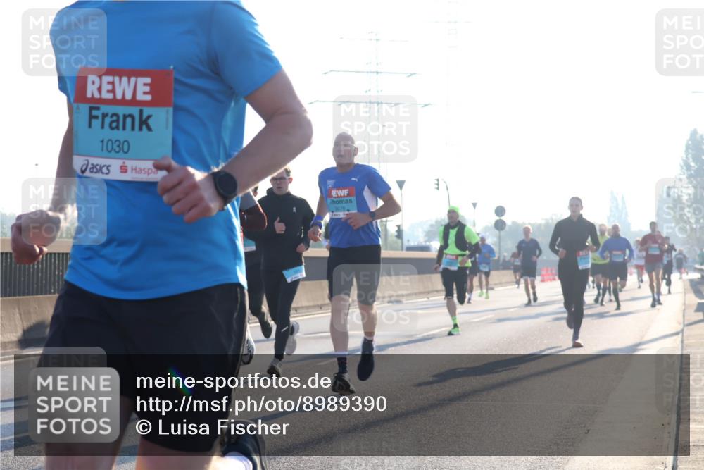 03.10.2025 - Köhlbrandbrückenlauf Luisa Fischer http://msf.ph/oto/8989390 03.10.2025 10:12:37 Position 3 1030, 3079 meine-sportfotos.de