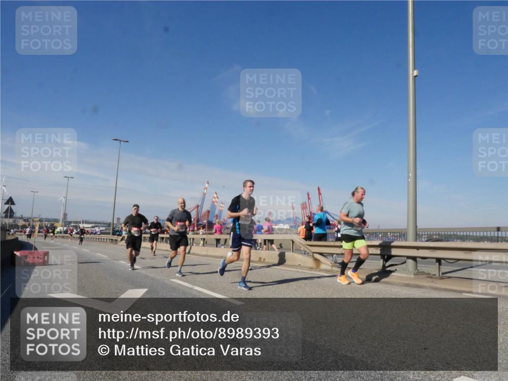 03.10.2025 - Köhlbrandbrückenlauf Matties Gatica Varas http://msf.ph/oto/8989393 03.10.2025 12:37:00 Position 2  meine-sportfotos.de