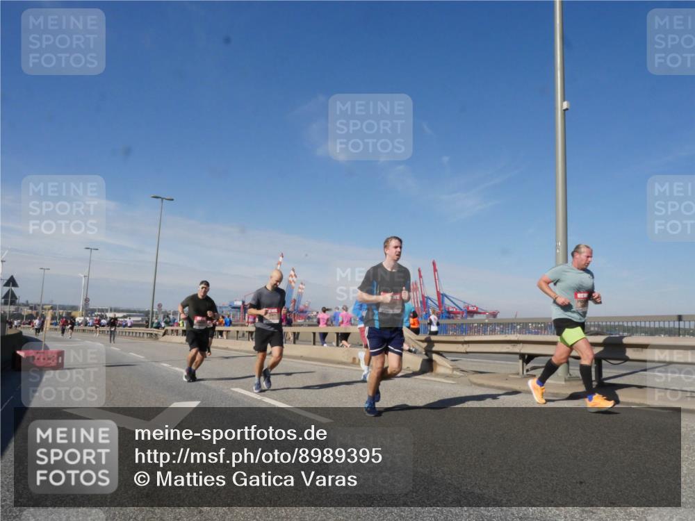 03.10.2025 - Köhlbrandbrückenlauf Matties Gatica Varas http://msf.ph/oto/8989395 03.10.2025 12:37:01 Position 2  meine-sportfotos.de
