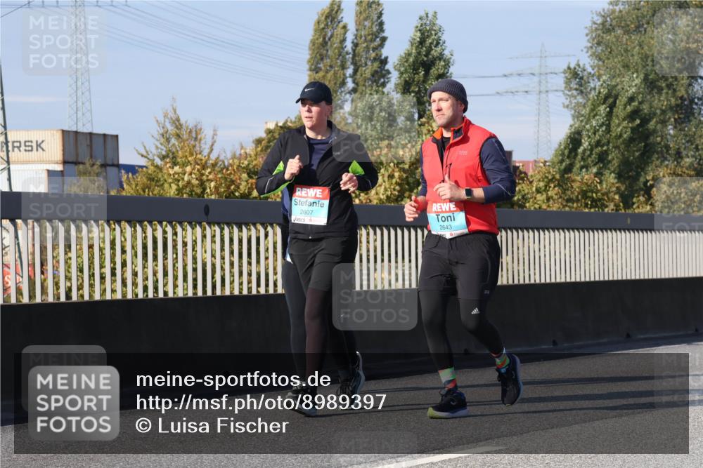 03.10.2025 - Köhlbrandbrückenlauf Luisa Fischer http://msf.ph/oto/8989397 03.10.2025 11:29:00 Position 3 2607, 2643 meine-sportfotos.de