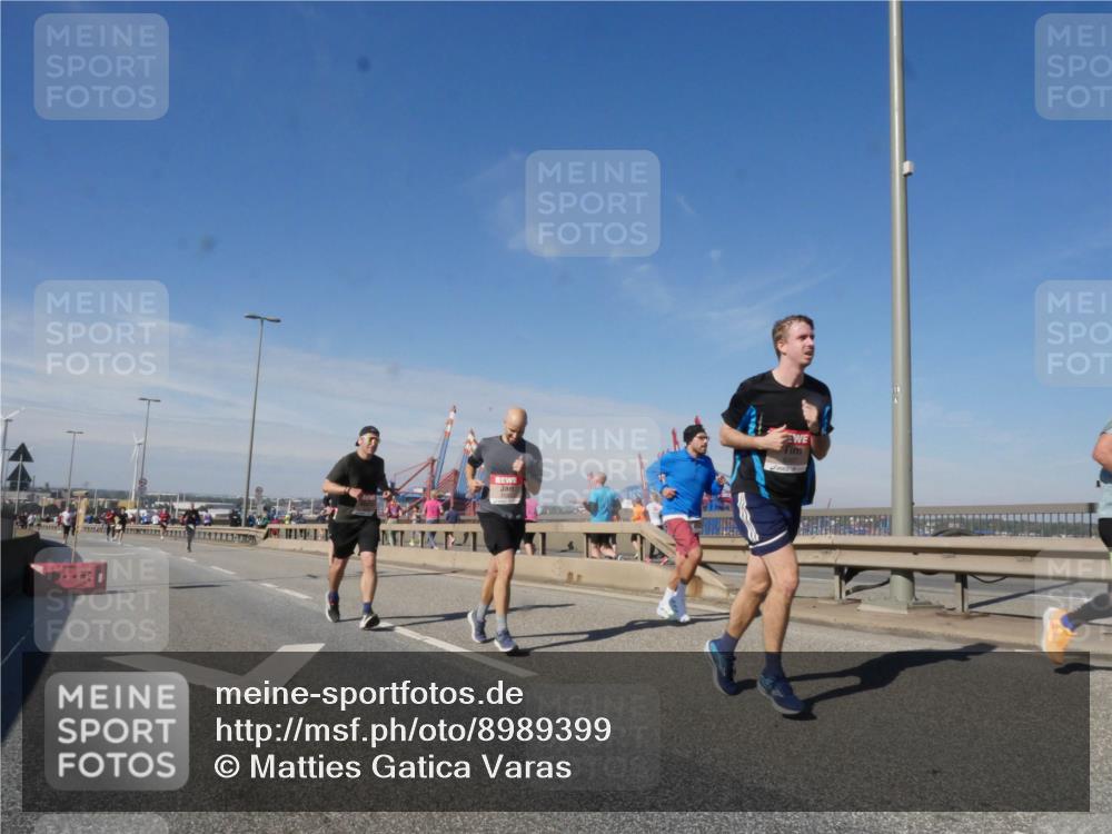 03.10.2025 - Köhlbrandbrückenlauf Matties Gatica Varas http://msf.ph/oto/8989399 03.10.2025 12:37:01 Position 2 1111111 meine-sportfotos.de