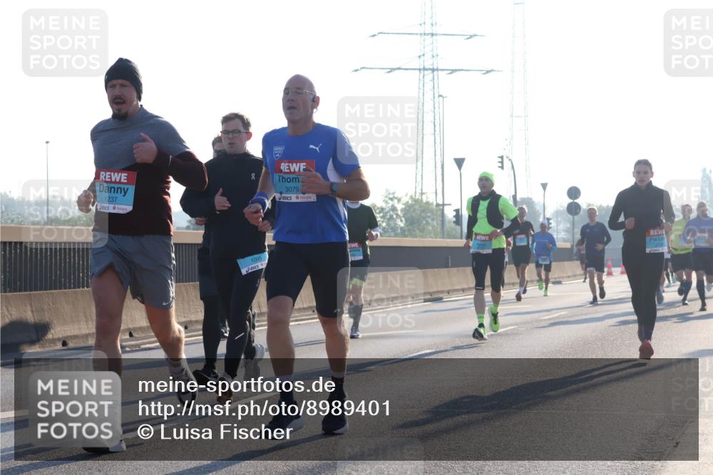 03.10.2025 - Köhlbrandbrückenlauf Luisa Fischer http://msf.ph/oto/8989401 03.10.2025 10:12:38 Position 3 1237, 90, 3079, 1095 meine-sportfotos.de