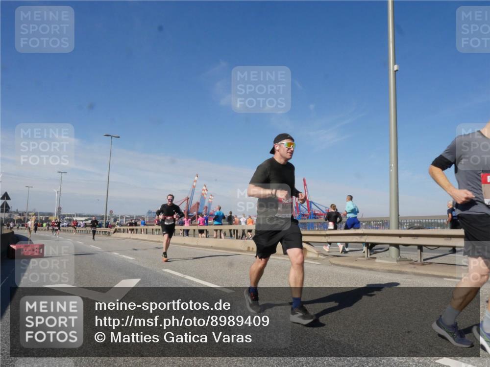 03.10.2025 - Köhlbrandbrückenlauf Matties Gatica Varas http://msf.ph/oto/8989409 03.10.2025 12:37:03 Position 2  meine-sportfotos.de