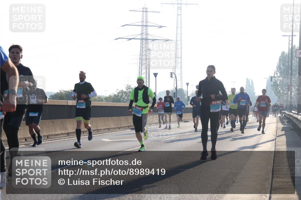 03.10.2025 - Köhlbrandbrückenlauf Luisa Fischer http://msf.ph/oto/8989419 03.10.2025 10:12:39 Position 3  meine-sportfotos.de